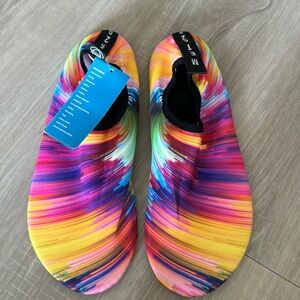 Swim shoes